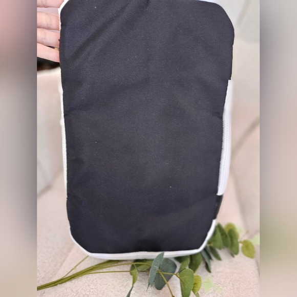 Puma hand-carry/shoulder white tote bag! - Picture 5 of 9